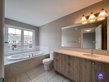 1689 Tenley Dr, Kingston, ON K7P 0S5 - Photo 3