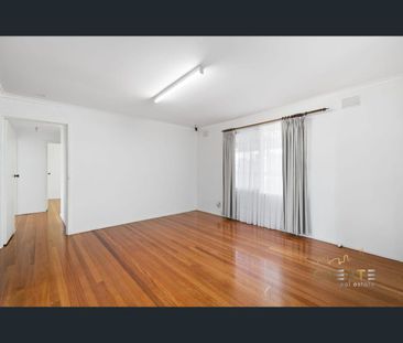 7 Tamar Drive, Deer Park, Vic 3023 - Photo 3