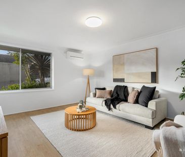 Stylish Villa Living in a Prime Ringwood Location! - Photo 2
