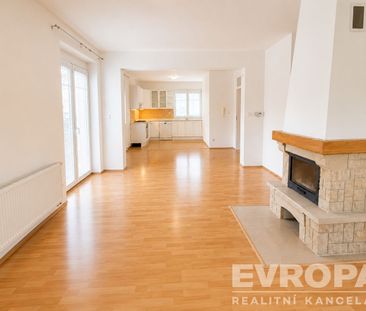 Pronájem rodinného domu 200 m², Průhonice - Фото 2