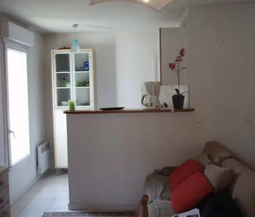 Location Appartement 1 pièce 28m² AIX EN PROVENCE 90ème - Photo 2