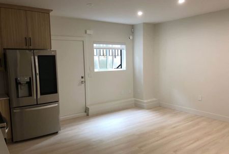 7423 Imperial St, Burnaby - Photo 3