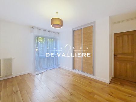 Location Appartement 4 pièces 95m² RUEIL MALMAISON 92500 - Photo 3