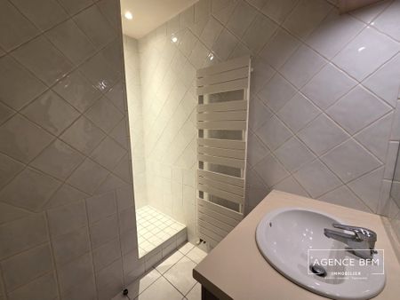 Location Appartement 2 pièces 68m² ANNECY 74000 - Photo 2
