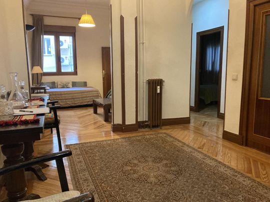 Piso de alquiler en Alcalá, Recoletos - Photo 1