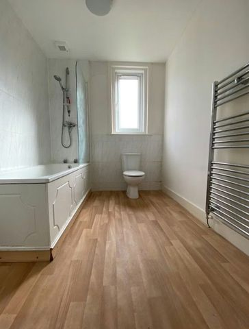 2 bedroom maisonette to rent - Photo 5