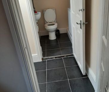 1 Bed Flat, Fosse Road South, LE3 - Photo 4