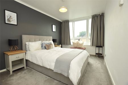 37, Ingledew Court, Leeds, West Yorkshire, LS17 8TP - Photo 3