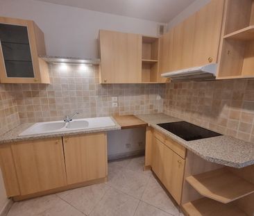 Location Appartement 2 pièces 59m² - Photo 2
