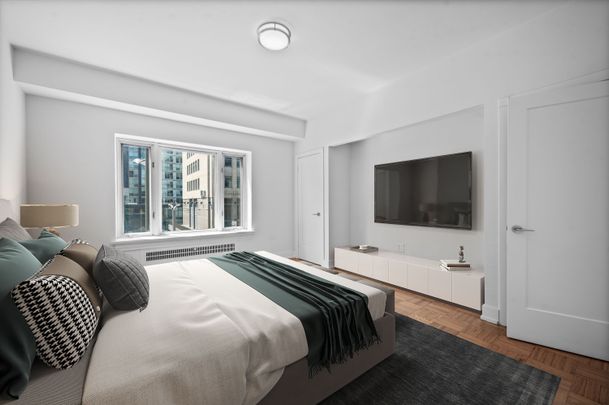 For Lease - 110 St Clair Avenue Unit# 701, Toronto, Ontario - Photo 1