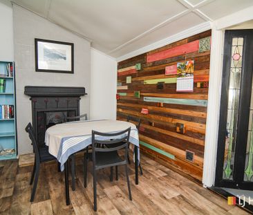 FULLY FURNISHED 1 BEDROOM HOME - Photo 1