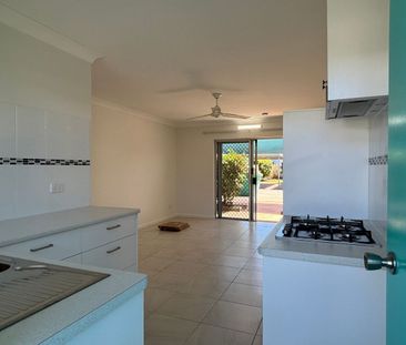 Freshly Renovated - Just a Hop, Skip & Jump to the Esplanade - Photo 6