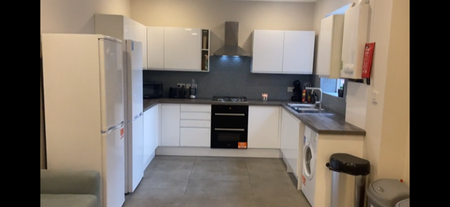 8 bedroom terraced house to rent - Photo 4