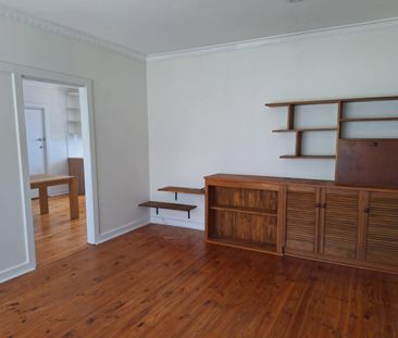 Light filled, triple fronted, family home in East Marden School Zone. - Photo 6
