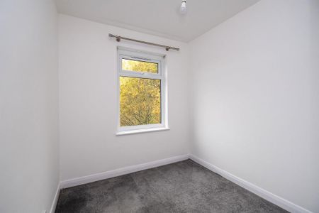 3 bedroom detached house to rent - Photo 2