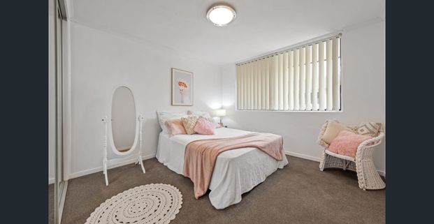 Lovely two bedroom unit with Prime Location!!! - Photo 1