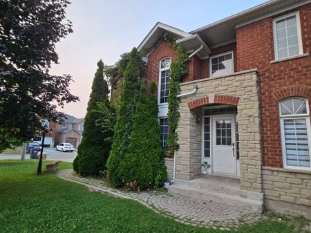 For Lease - 7155 Lowville Heights, Mississauga, Ontario - Photo 3