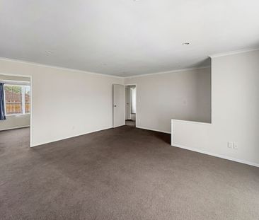 Home on Riverton! - Photo 5