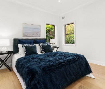 Stunning Renovated Family Home with Prized Address in Heart of Lane... - Photo 1