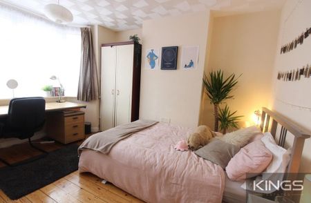 5 bedroom semi-detached house to rent - Photo 5