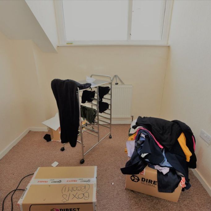 2 bedroom House in Whingate Avenue (2 Bed), Leeds - Photo 1