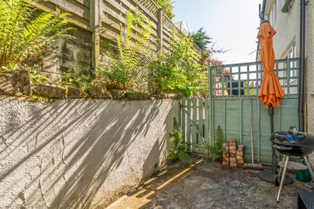 3 bedroom terraced house to rent - Photo 4