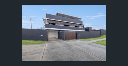 Modern Living in the Heart of Port Macquarie - Photo 4