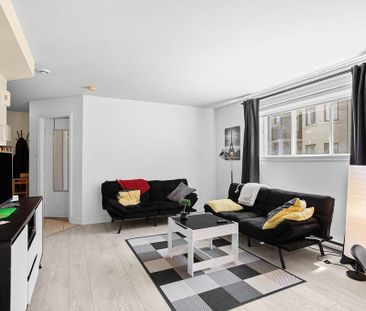 🏡 4 ½ TOUT MEUBLÉ À LOUER — CHOMEDEY, LAVAL 📍 Chomedey, Laval - Photo 3