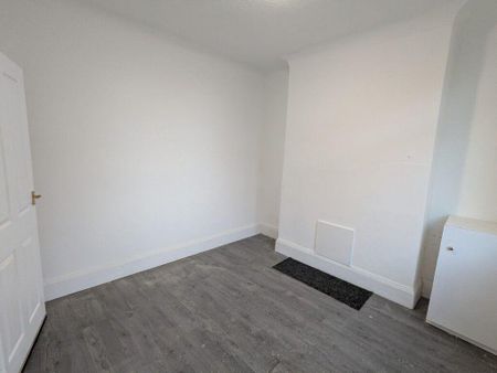 2 bedroom house to rent - Photo 2