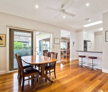 **UNDER APPLICATION NO MORE FURTHER INSPECTIONS**SPACIOUS FAMILY HO... - Photo 6