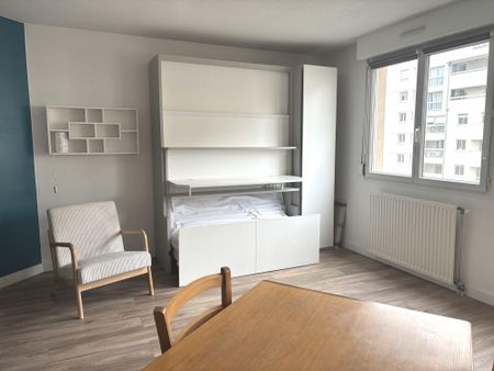 Location Appartement 1 pièce 32m² LYON 3ème - Photo 5