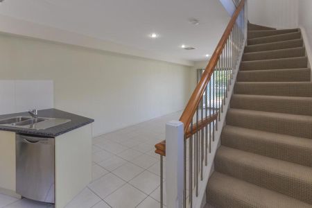 4/11 Pembroke Street, 4152, Carina Qld - Photo 3