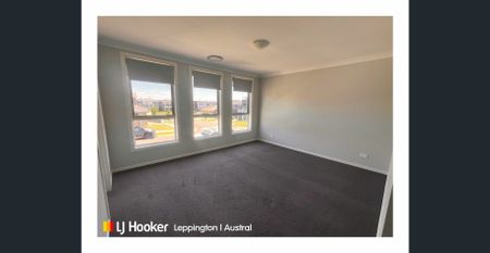 SPACIOUS & WELL SITUATED - Photo 4