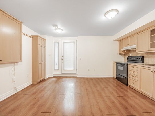 For Lease - 529 Crawford Street Unit# Lower, Toronto, Ontario - Photo 1