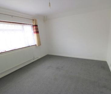 2 bedroom semi-detached house to rent - Photo 2