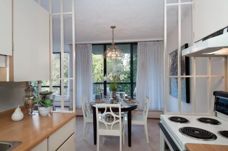 Chancellor Court — 1 Bedroom - Photo 2