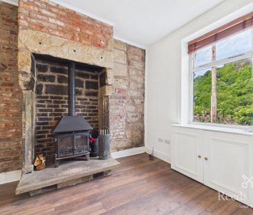 2 bedroom terraced house to rent - Photo 2