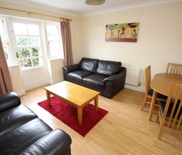 4 bedroom terraced house to rent - Photo 1