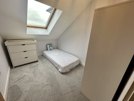 Burlington House, Greater London, UB7 - Photo 3