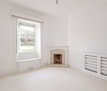A beautiful three bedroom detached family home, available on an unf... - Photo 2