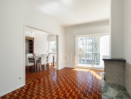 Apartamento T3+1, próximo da praia, para arrendamento no Estoril - Photo 3