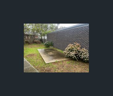 15 Edmonds Ct, Avondale Heights, Vic 3034 - Photo 3