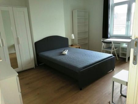 Schaerbeek - Appartement 3 ch +/-90m² - Schaerbeek - Photo 2