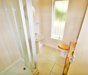 North Hill Road, Hyde Park, LS6 2EN, Leeds - Photo 6