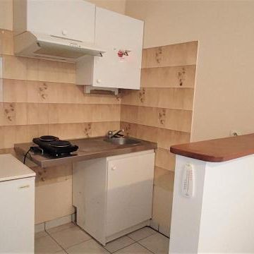 Location Appartement 1 pièce 32m² POITIERS 86000 - Photo 3