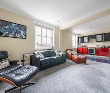 2 bedroom flat to rent - Photo 4