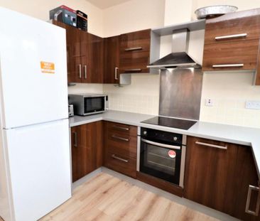 3 bedroom apartment to rent - Photo 1