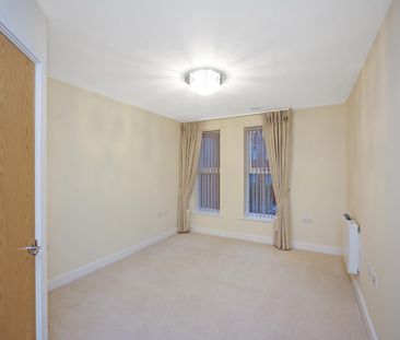 2 bedroom retirement property to rent - Photo 5