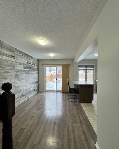 For Lease - 21 Robinson Street, Barrie, Ontario - Photo 2
