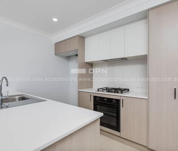 As new four bedroom duplex - Photo 6